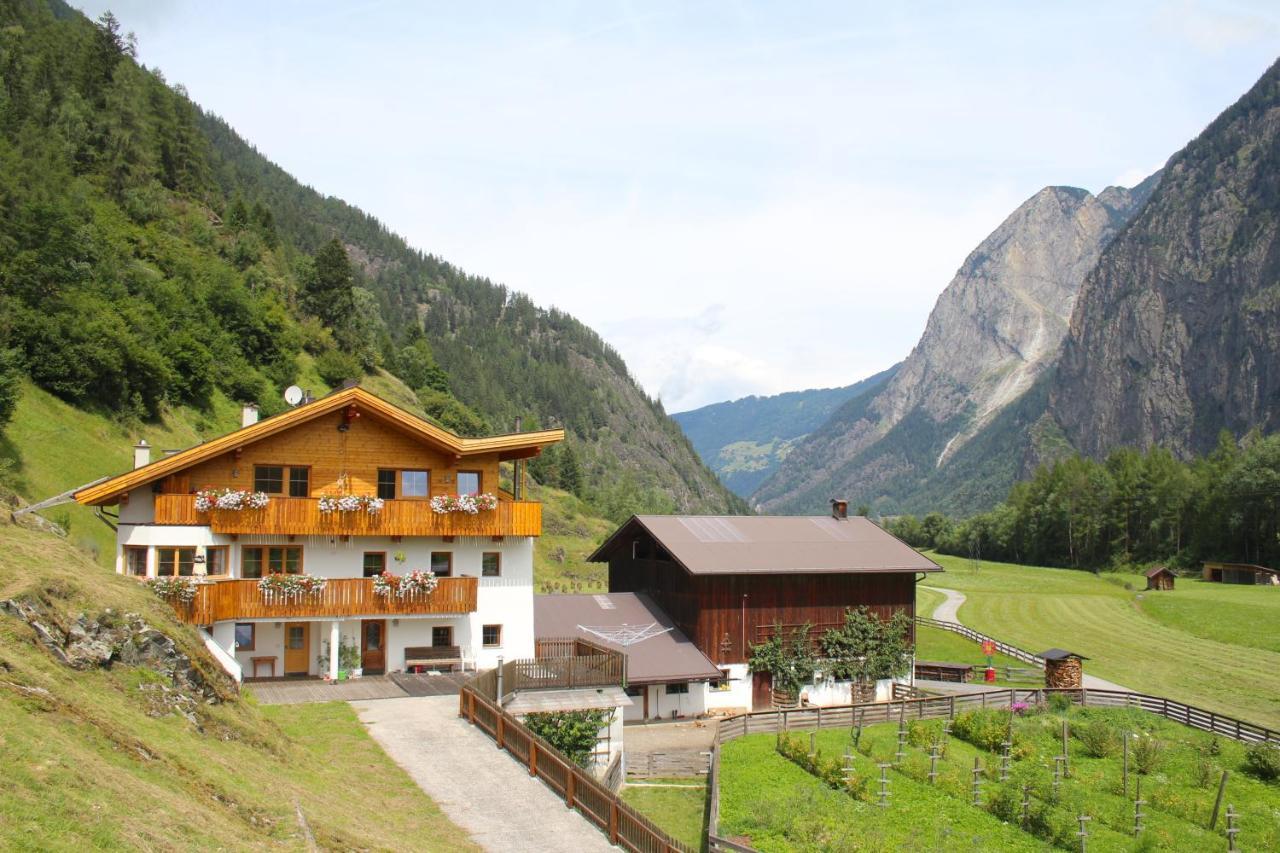 Michelas - Hof Umhausen Exteriör bild